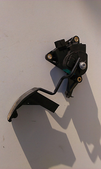 Педаль акселератора Nissan Qashqai (07-14